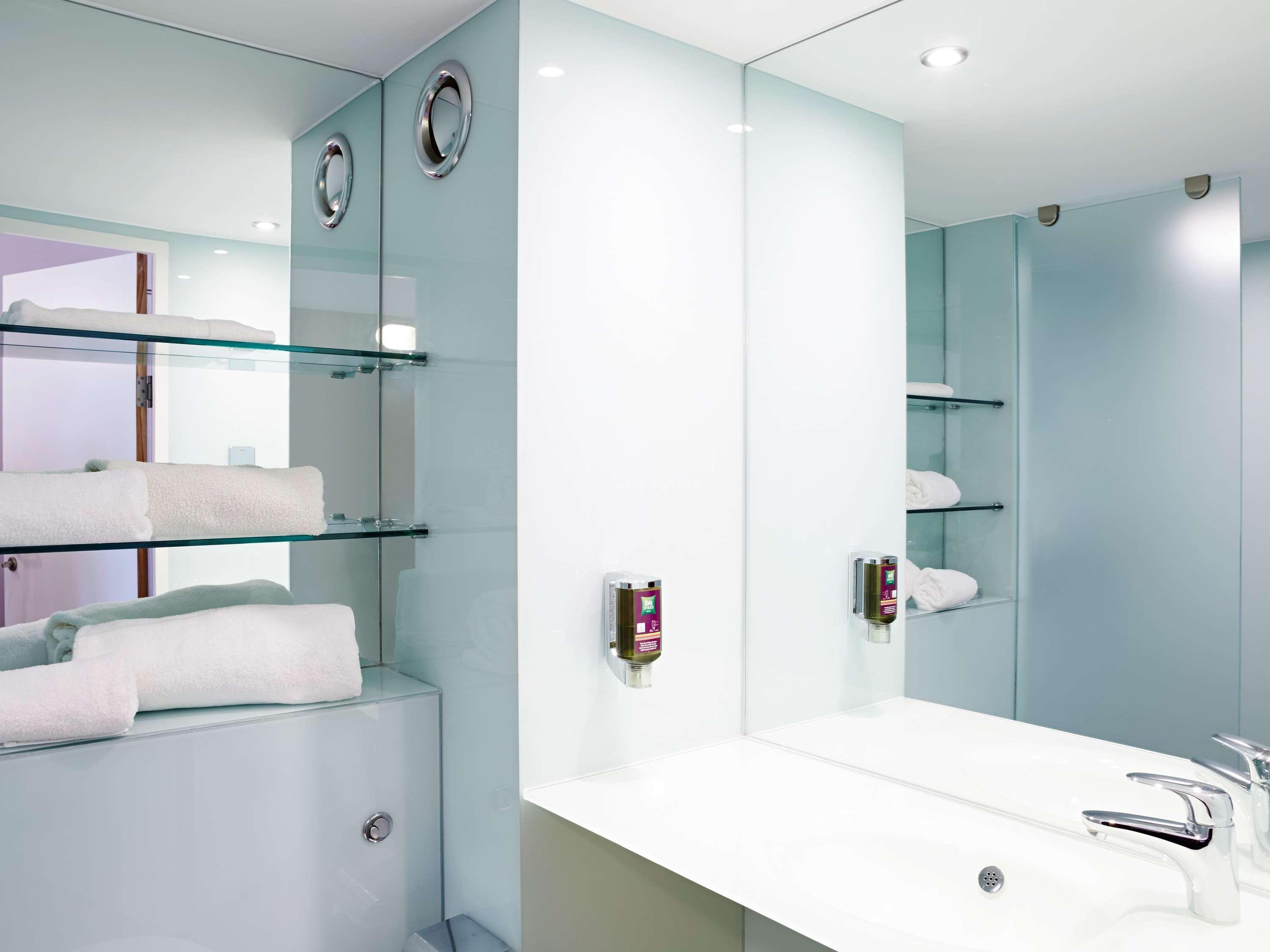 Ibis Styles Barnsley Hotel Екстериор снимка