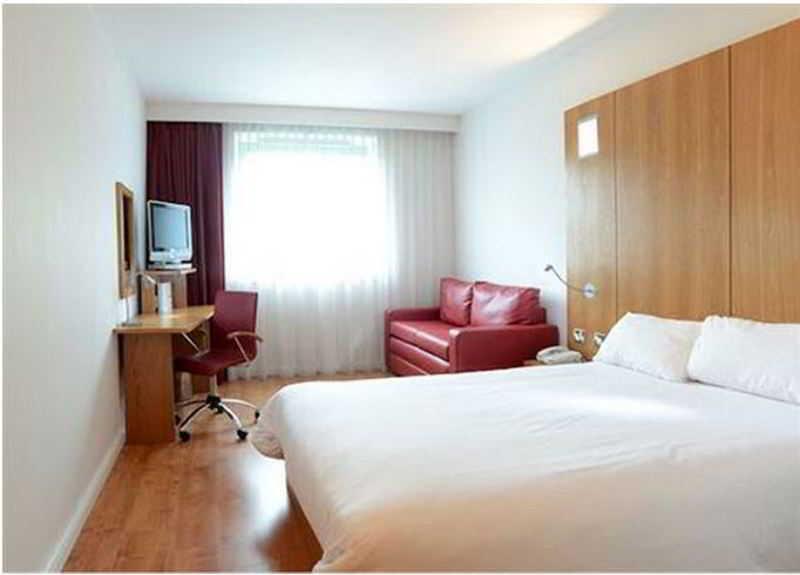 Ibis Styles Barnsley Hotel Екстериор снимка